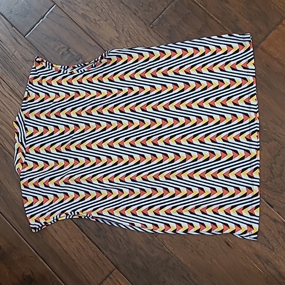Anne Klein sleeveless top with a colorful abstract chevron design size Large - Picture 2 of 8